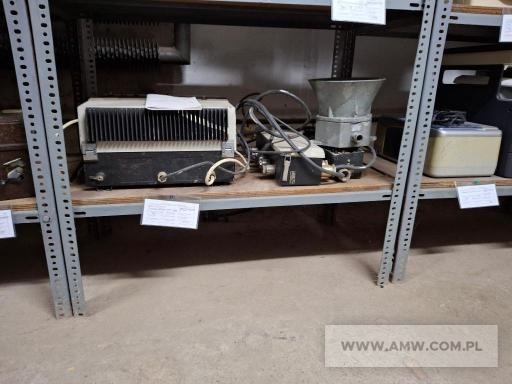 Sprzęt służby łączności - pakiet zawierający 27 poz. asort. (wg oddzielnego wykazu), w tym m.in.: plotery, radiotelefony, telefony, urządzenia wielofunkcyjne itp. 